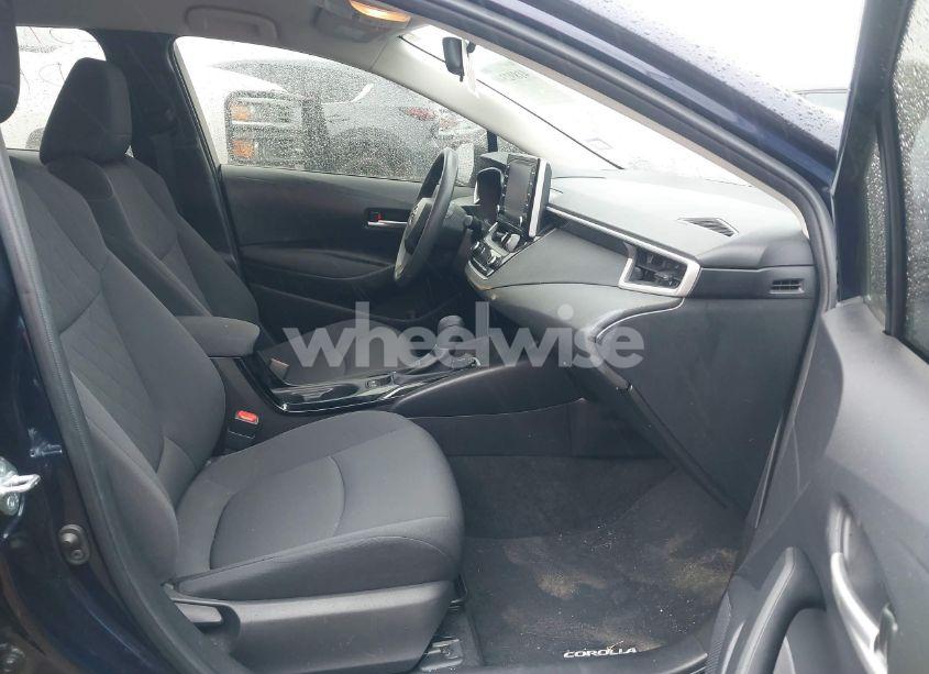 Photo 5 of 2021 Toyota Corolla HYBRID LE (VIN JTDEAMDE6MJ010838)