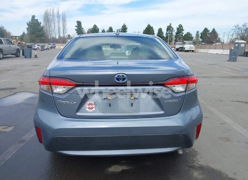 Photo 16 of 2021 Toyota Corolla HYBRID LE (VIN JTDEAMDE6MJ027753)