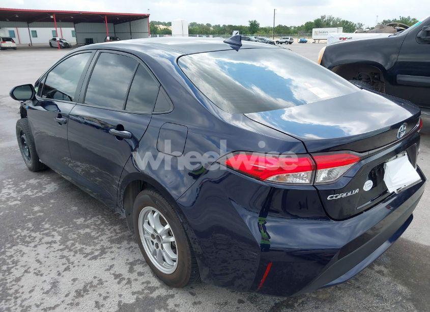 Photo 3 of 2022 Toyota Corolla HYBRID LE (VIN JTDEAMDE6NJ049043)