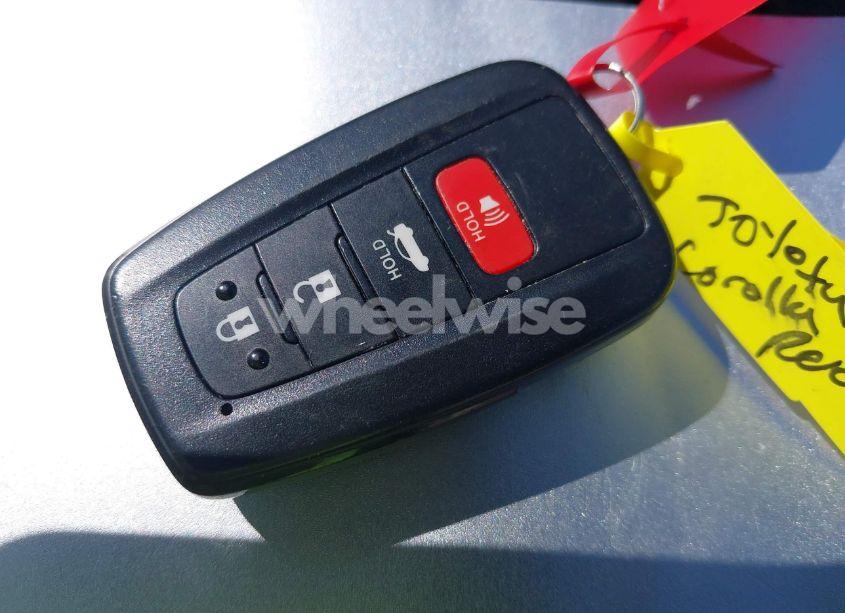 Photo 11 of 2022 Toyota Corolla HYBRID LE (VIN JTDEAMDE6NJ057045)