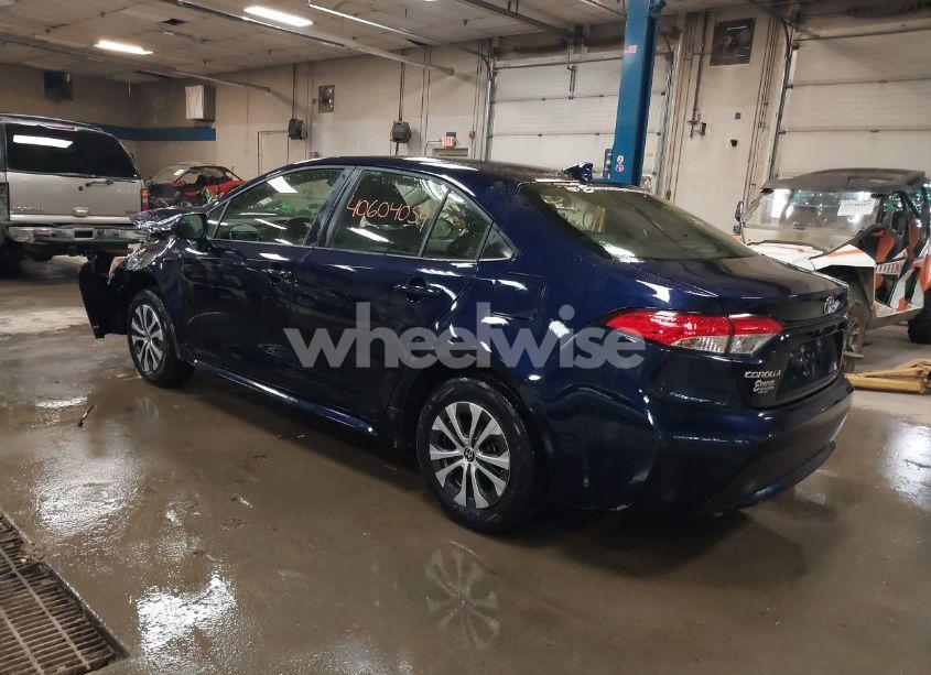 Photo 3 of 2022 Toyota Corolla HYBRID LE (VIN JTDEAMDE6NJ060284)