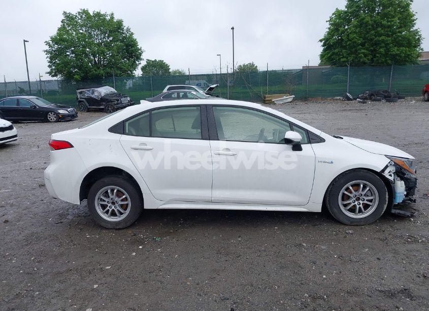 Photo 14 of 2021 Toyota Corolla HYBRID LE (VIN JTDEAMDE7MJ009617)