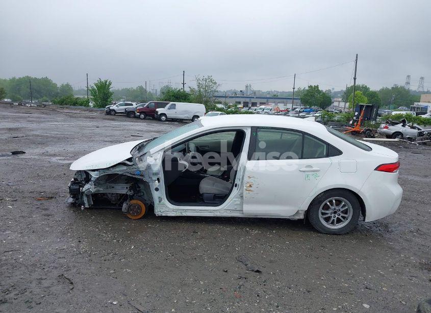 Photo 15 of 2021 Toyota Corolla HYBRID LE (VIN JTDEAMDE7MJ009617)