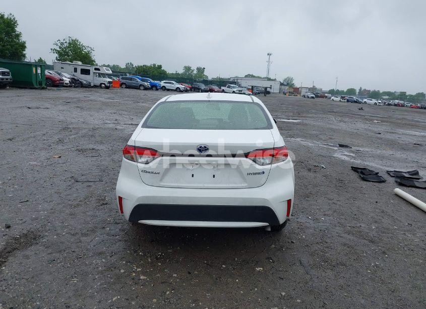 Photo 17 of 2021 Toyota Corolla HYBRID LE (VIN JTDEAMDE7MJ009617)
