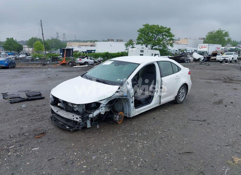 Photo 2 of 2021 Toyota Corolla HYBRID LE (VIN JTDEAMDE7MJ009617)