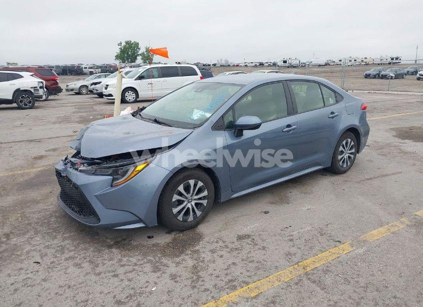 Photo 2 of 2022 Toyota Corolla HYBRID LE (VIN JTDEAMDE7NJ037256)