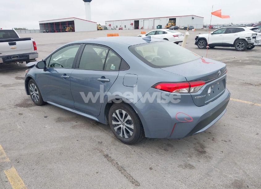 Photo 3 of 2022 Toyota Corolla HYBRID LE (VIN JTDEAMDE7NJ037256)