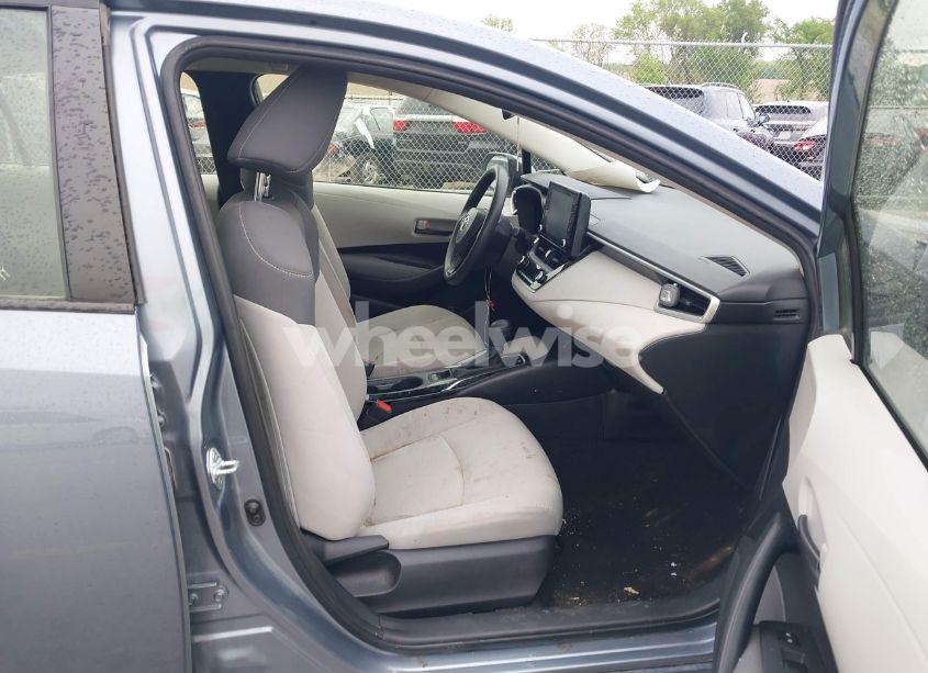 Photo 5 of 2022 Toyota Corolla HYBRID LE (VIN JTDEAMDE7NJ037256)