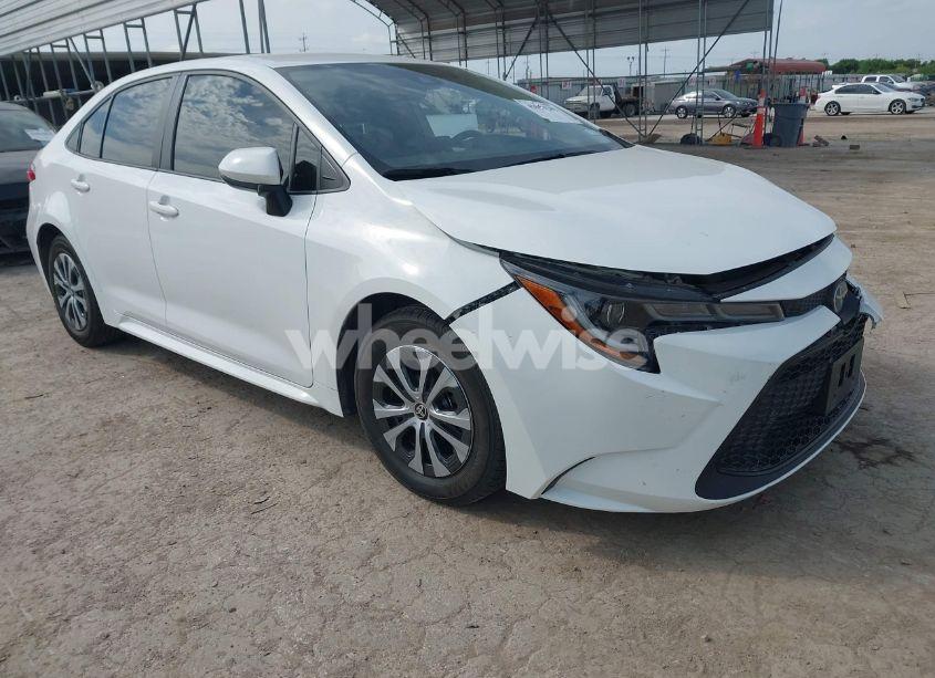 2022 Toyota Corolla HYBRID LE (VIN JTDEAMDE8NJ037587) main photo