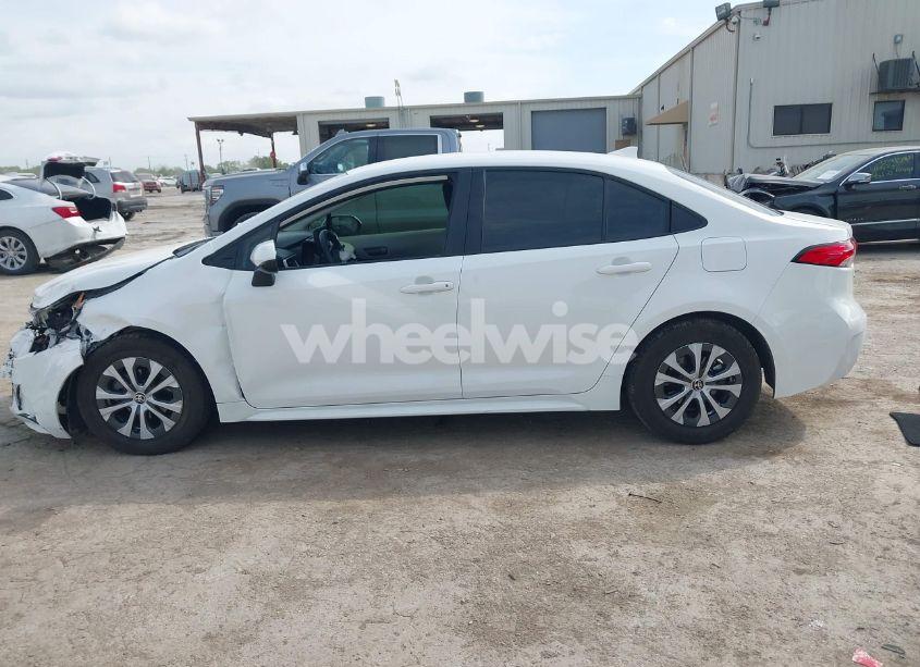 Photo 14 of 2022 Toyota Corolla HYBRID LE (VIN JTDEAMDE8NJ037587)