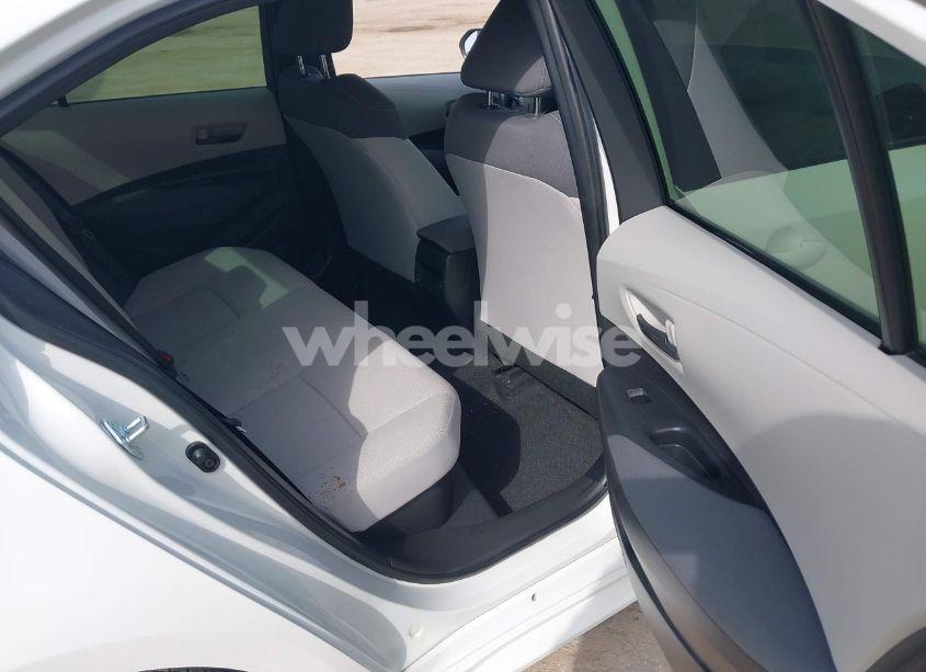 Photo 8 of 2022 Toyota Corolla HYBRID LE (VIN JTDEAMDE8NJ037587)