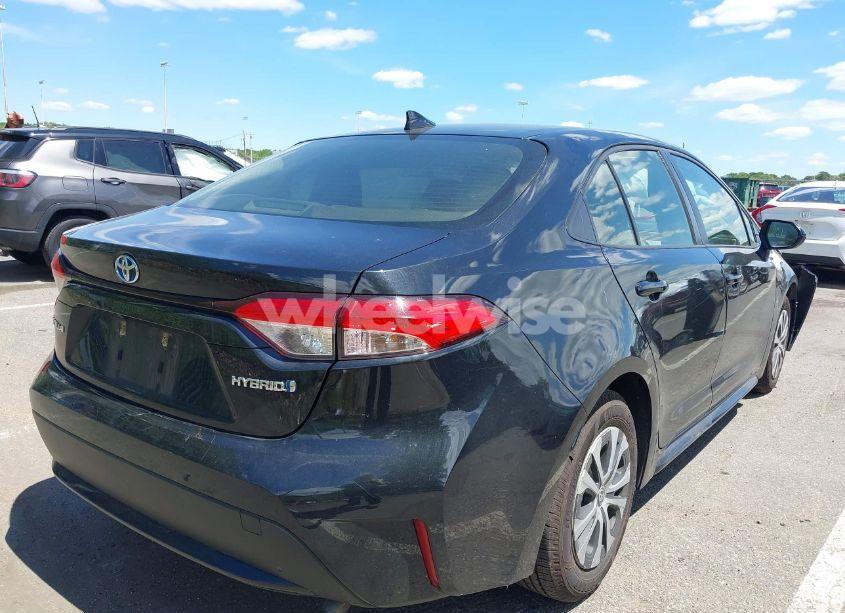 Photo 4 of 2022 Toyota Corolla HYBRID LE (VIN JTDEAMDE8NJ055538)