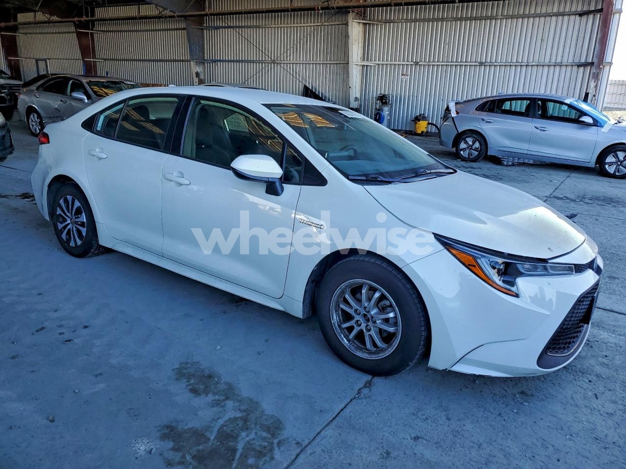 Photo 4 of 2021 TOYOTA COROLLA LE (VIN JTDEAMDE9MJ002457)