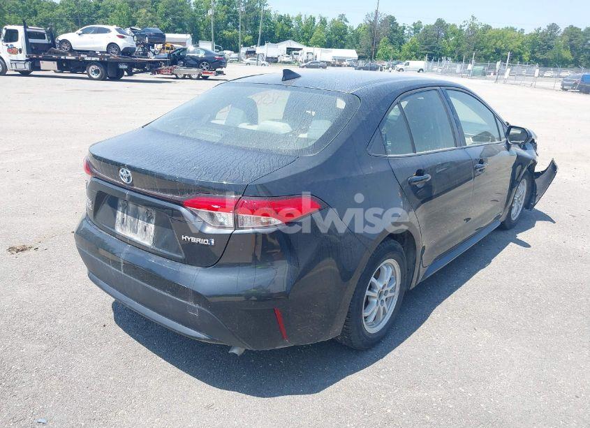Photo 4 of 2022 Toyota Corolla HYBRID LE (VIN JTDEAMDE9NJ041681)