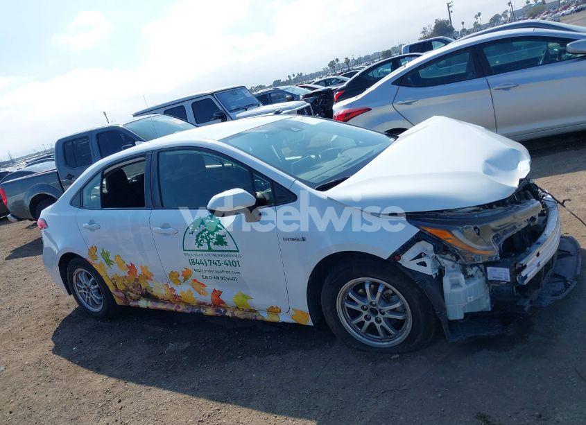 Photo 14 of 2021 Toyota Corolla HYBRID LE (VIN JTDEAMDEXMJ025424)