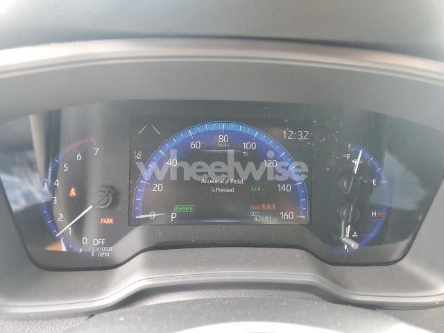 Photo 12 of 2022 TOYOTA COROLLA LE (VIN JTDEAMDEXNJ054682)