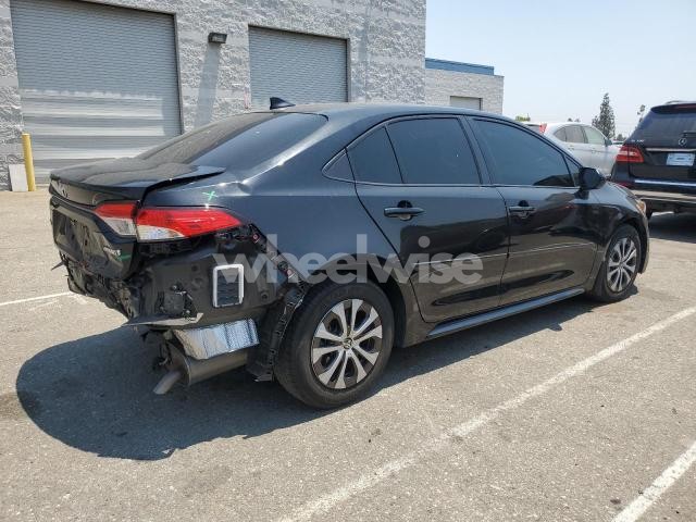 Photo 3 of 2022 TOYOTA COROLLA LE (VIN JTDEAMDEXNJ054682)