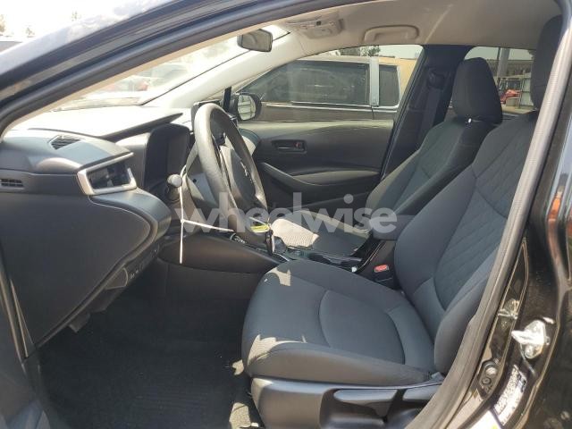 Photo 6 of 2022 TOYOTA COROLLA LE (VIN JTDEAMDEXNJ054682)