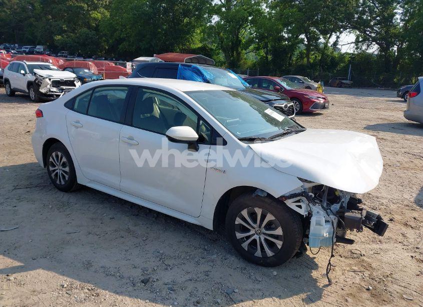 2020 Toyota Corolla HYBRID LE (VIN JTDEBRBE1LJ028370) main photo