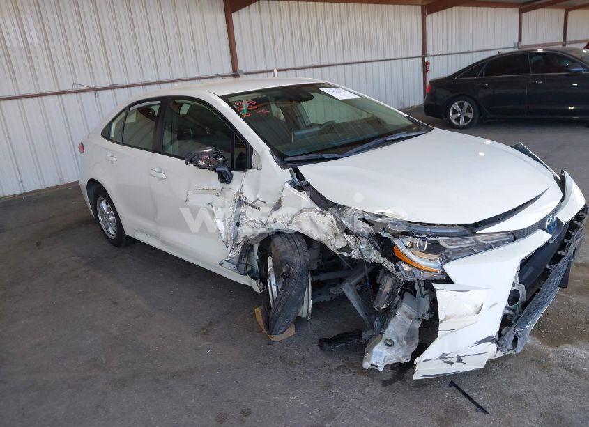 2020 Toyota Corolla HYBRID LE (VIN JTDEBRBE2LJ001274) main photo