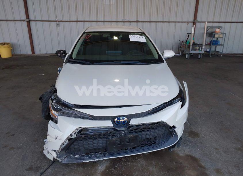 Photo 13 of 2020 Toyota Corolla HYBRID LE (VIN JTDEBRBE2LJ001274)
