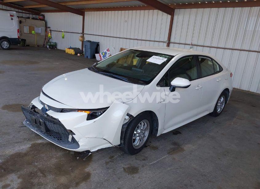 Photo 2 of 2020 Toyota Corolla HYBRID LE (VIN JTDEBRBE2LJ001274)