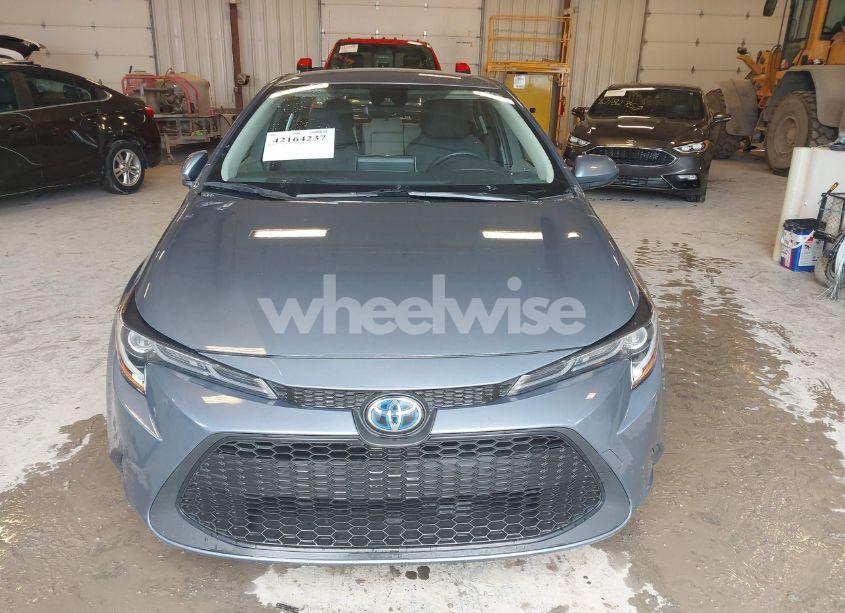 Photo 12 of 2020 Toyota Corolla HYBRID LE (VIN JTDEBRBE2LJ015742)