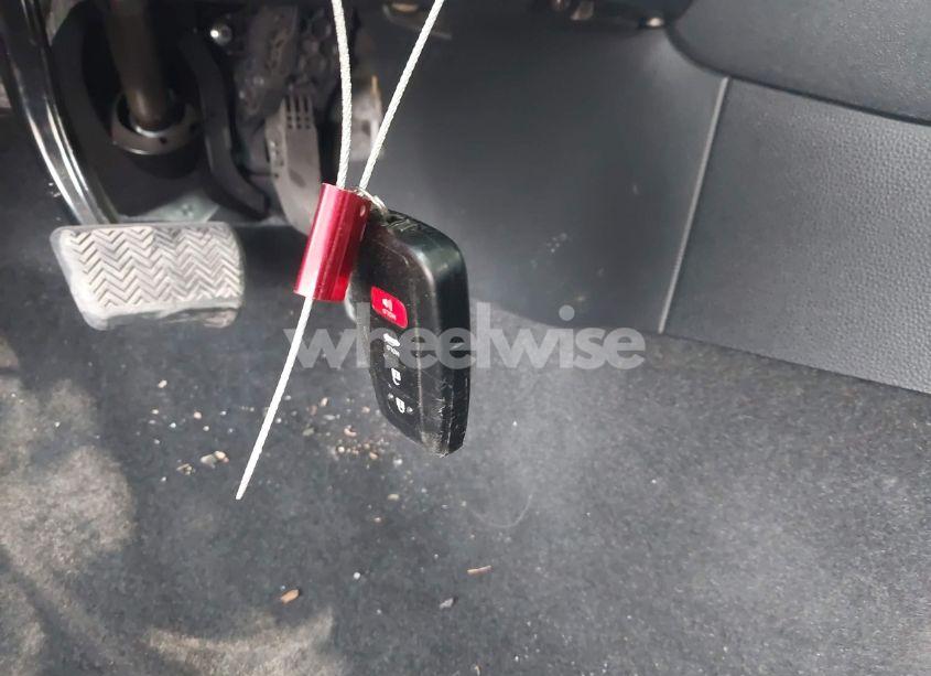 Photo 11 of 2020 Toyota Corolla HYBRID LE (VIN JTDEBRBE4LJ024099)