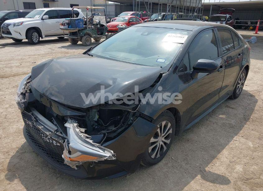 Photo 2 of 2020 Toyota Corolla HYBRID LE (VIN JTDEBRBE4LJ024099)