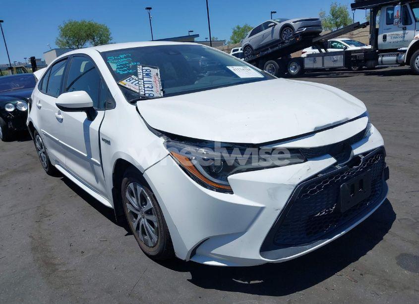 2020 Toyota Corolla HYBRID LE (VIN JTDEBRBE9LJ018265) main photo