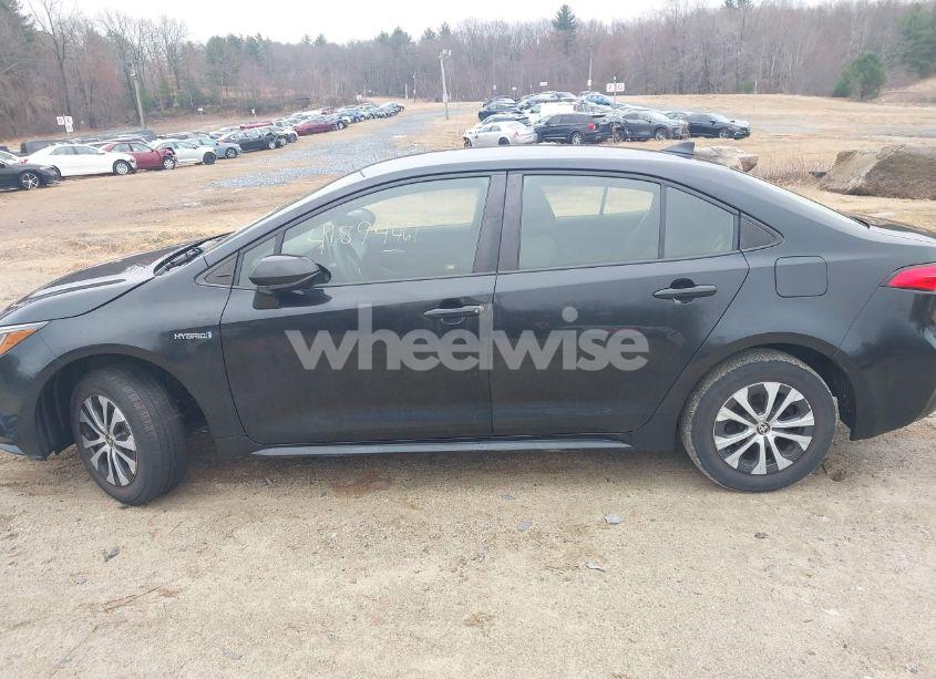 Photo 14 of 2020 Toyota Corolla HYBRID LE (VIN JTDEBRBEXLJ005153)