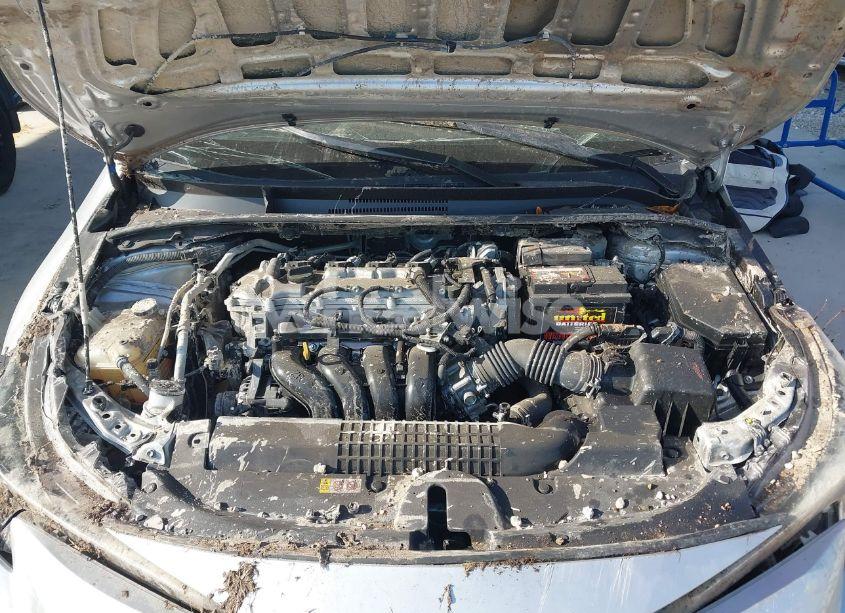 Photo 10 of 2021 Toyota Corolla LE (VIN JTDEPMAE0MJ125857)