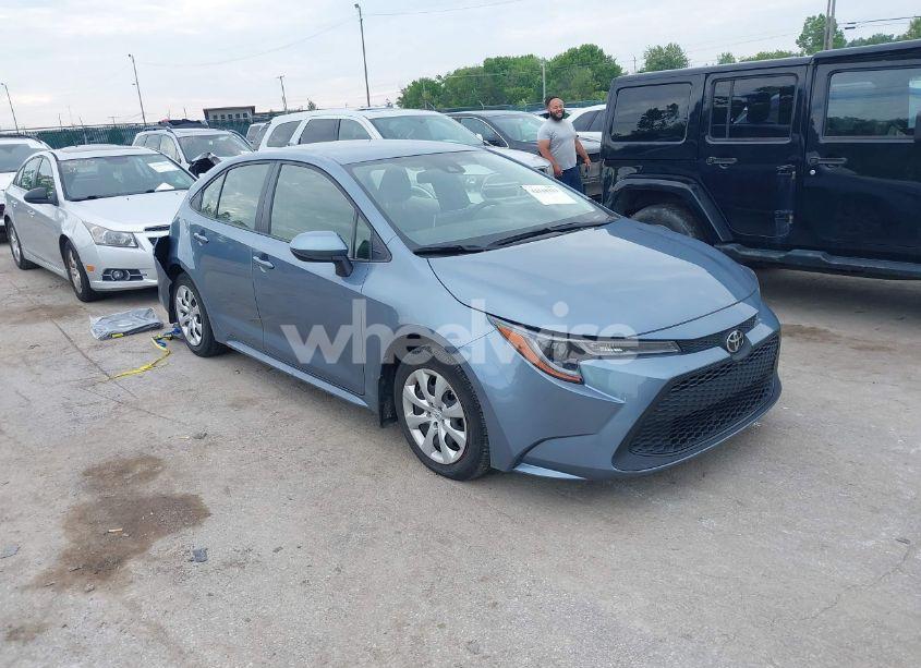 2021 Toyota Corolla LE (VIN JTDEPMAE0MJ129262) main photo