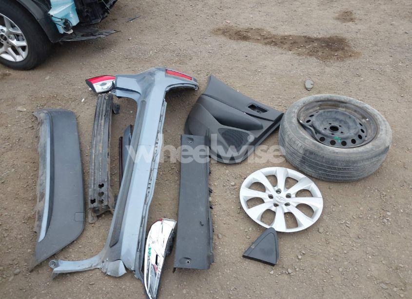 Photo 12 of 2021 Toyota Corolla LE (VIN JTDEPMAE1MJ179247)