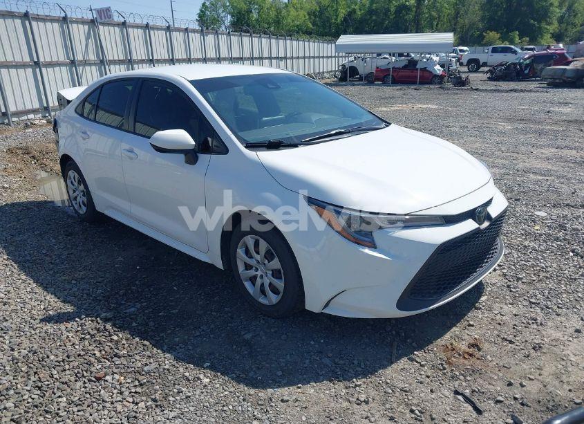 2021 Toyota Corolla LE (VIN JTDEPMAE1MJ188126) main photo