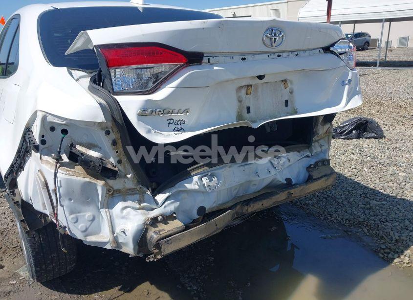 Photo 6 of 2021 Toyota Corolla LE (VIN JTDEPMAE1MJ188126)