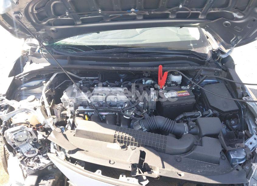 Photo 10 of 2022 Toyota Corolla LE (VIN JTDEPMAE1N3029998)