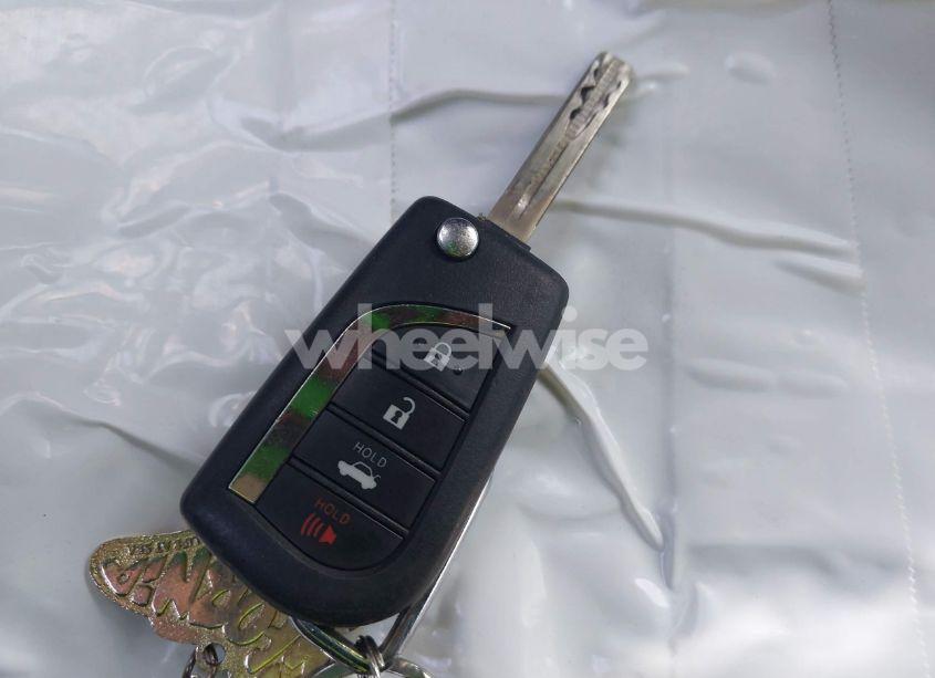 Photo 11 of 2022 Toyota Corolla LE (VIN JTDEPMAE1N3029998)