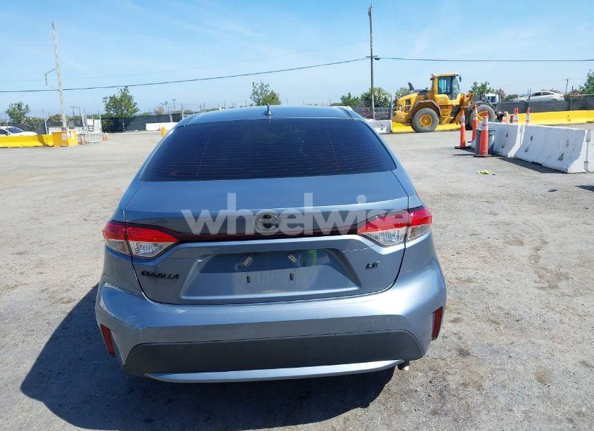 Photo 17 of 2022 Toyota Corolla LE (VIN JTDEPMAE1N3029998)