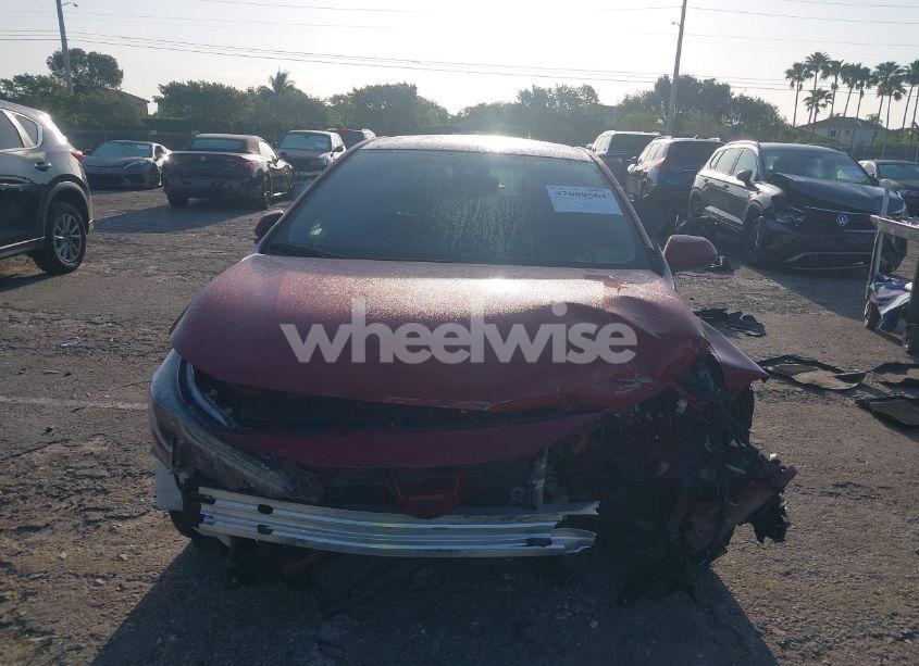 Photo 13 of 2022 Toyota Corolla LE (VIN JTDEPMAE1NJ228254)