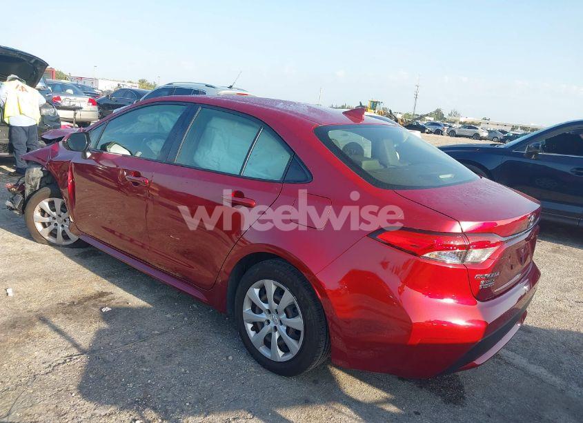 Photo 3 of 2022 Toyota Corolla LE (VIN JTDEPMAE1NJ228254)
