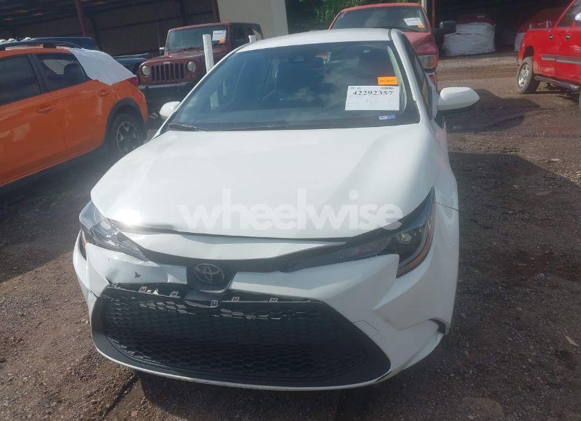 Photo 12 of 2022 Toyota Corolla LE (VIN JTDEPMAE2N3022672)