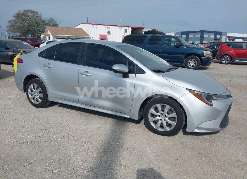 2022 Toyota Corolla LE (VIN JTDEPMAE2NJ210474) main photo