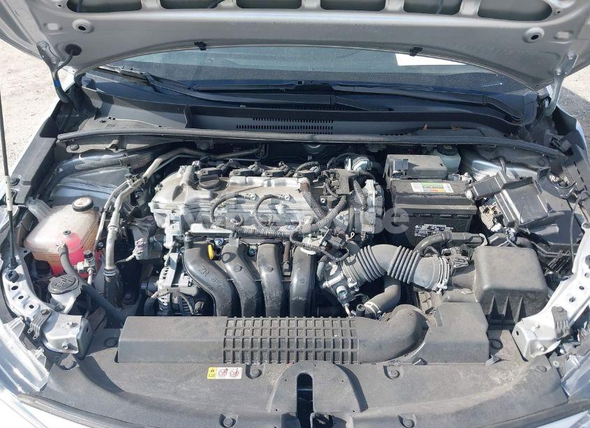 Photo 10 of 2022 Toyota Corolla LE (VIN JTDEPMAE2NJ210474)