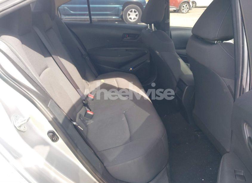 Photo 8 of 2022 Toyota Corolla LE (VIN JTDEPMAE2NJ210474)