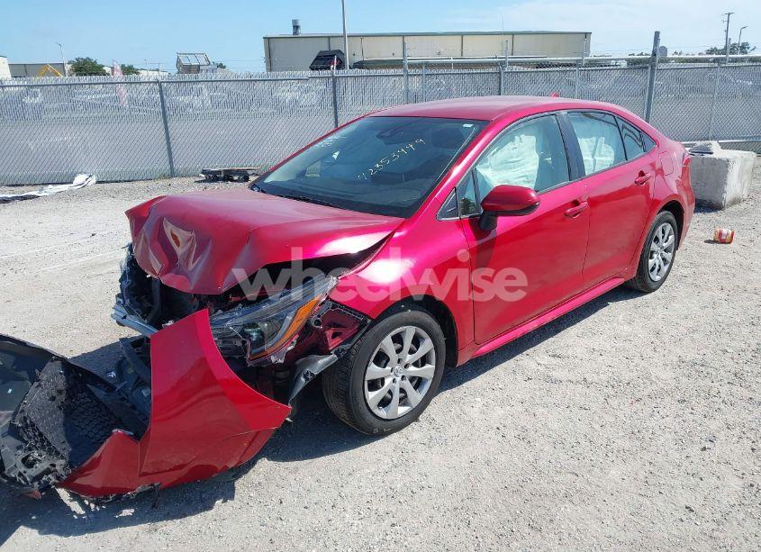 Photo 2 of 2021 Toyota Corolla LE (VIN JTDEPMAE3MJ176656)