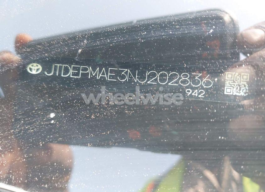 Photo 9 of 2022 Toyota Corolla LE (VIN JTDEPMAE3NJ202836)