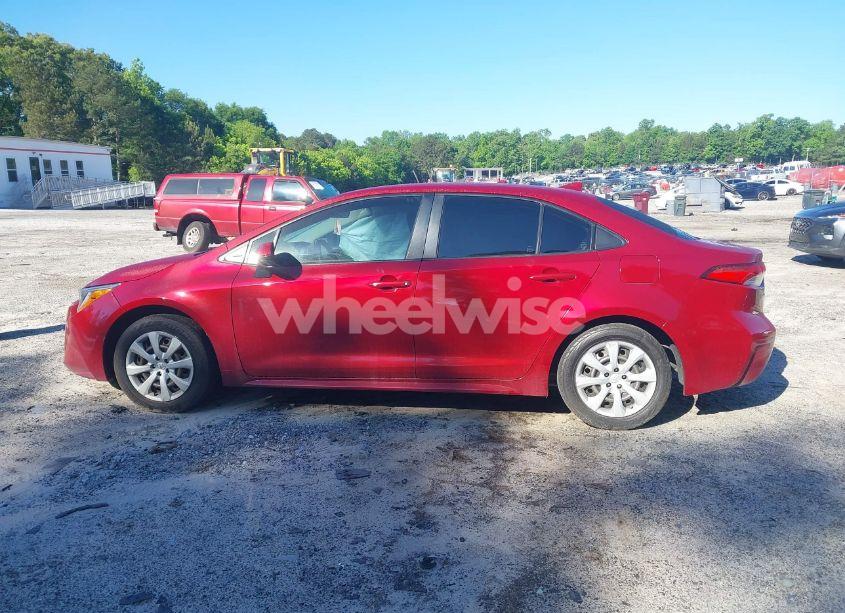 Photo 14 of 2022 Toyota Corolla LE (VIN JTDEPMAE3NJ219183)