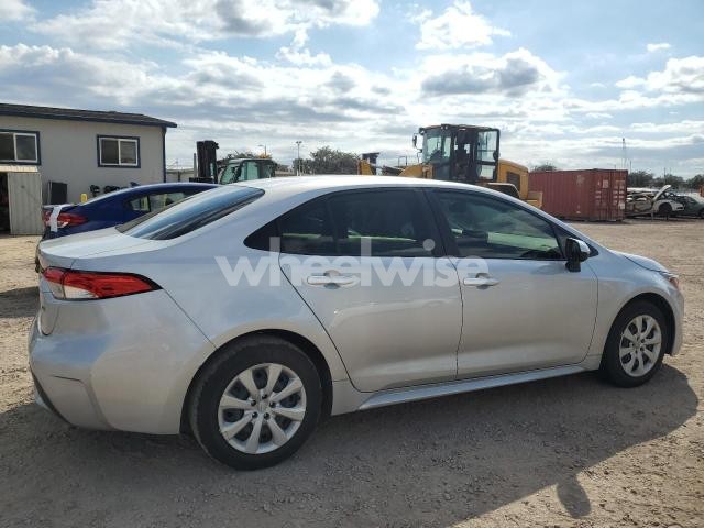 Photo 10 of 2022 TOYOTA COROLLA LE (VIN JTDEPMAE3NJ231768)