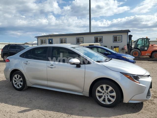 Photo 6 of 2022 TOYOTA COROLLA LE (VIN JTDEPMAE3NJ231768)